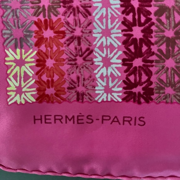 RARE Hermes Silk 90 China Limited Edition ‘Rhythm of China’ by Ding Yi. - Picture 4 of 6